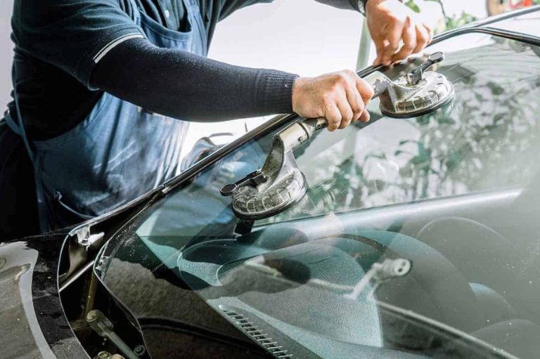 Windshield Replacement in Mississauga