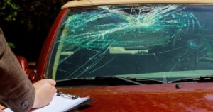 Does Car Insurance Cover Cracked Windshields In Toronto