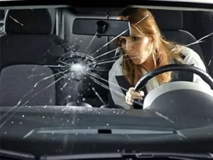 Is it legal to drive with a cracked windshield in Ontario in 2026