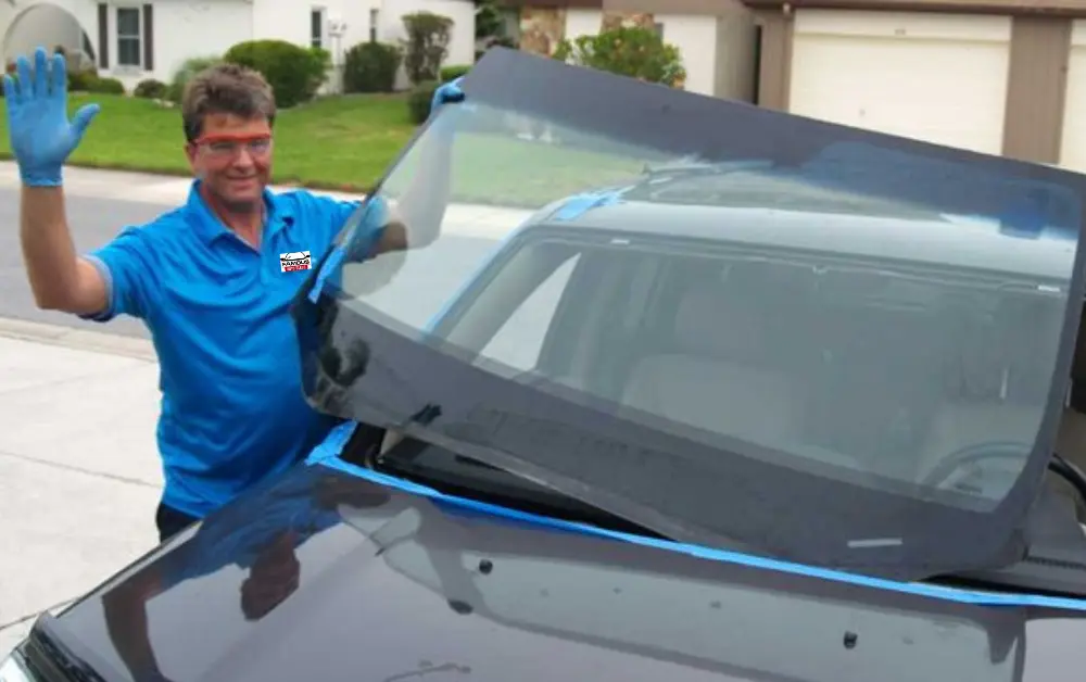 Mobile Windshield Replacement Brampton | Famous Auto Glass